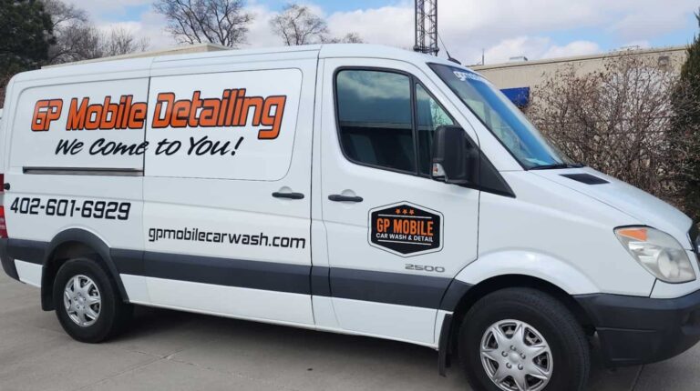 Lincoln Auto Detailing Service Near You